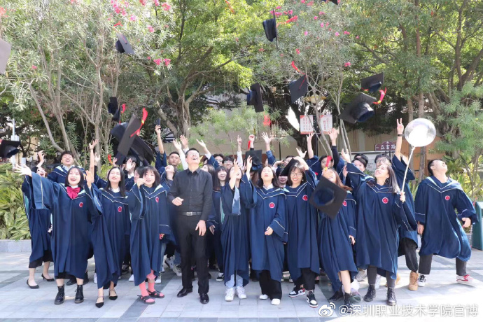 A02DD6D13C4DAD2EFBB4C2A2706_1F675B3D_33277