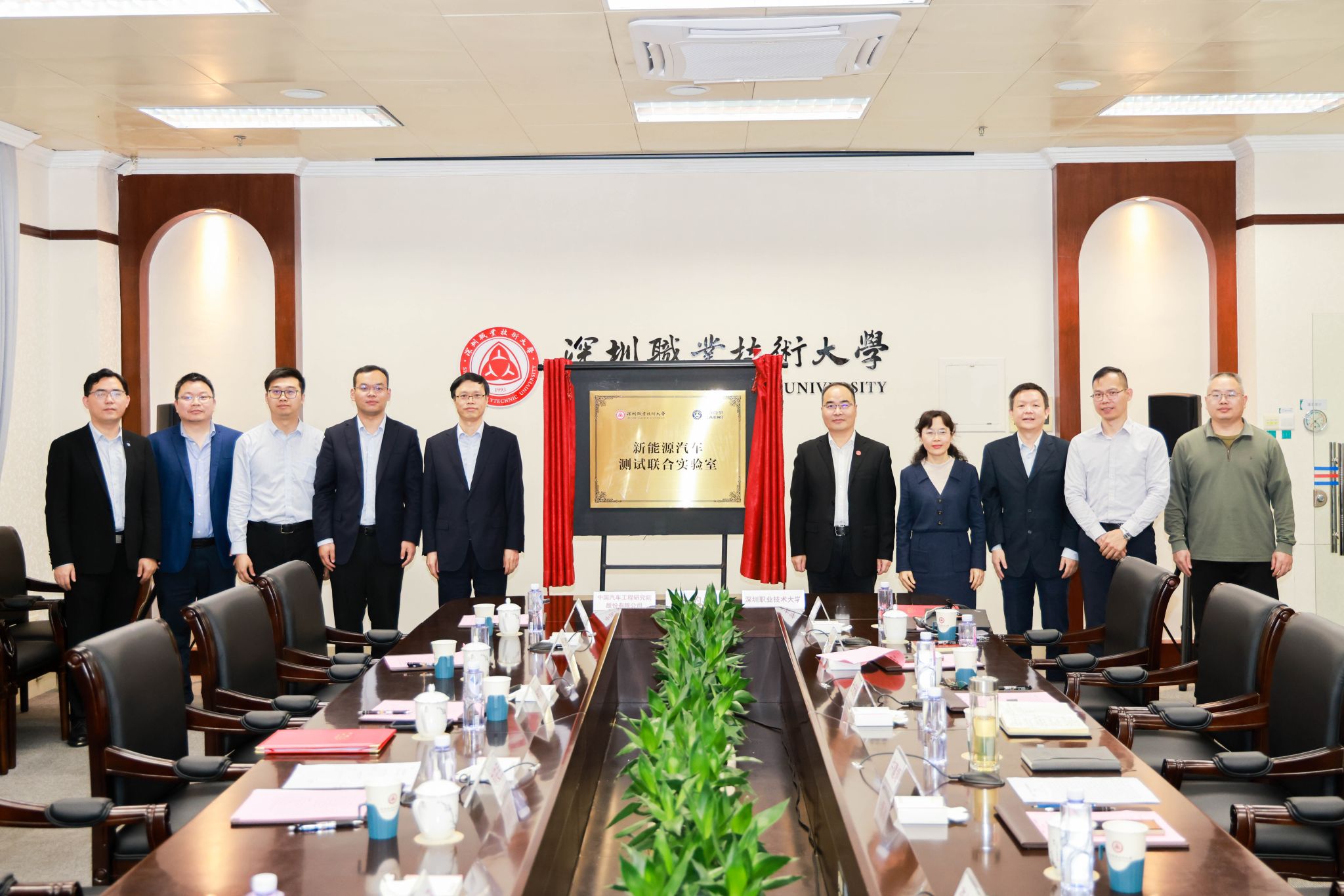 438041A7E1EE841E49054CE3013_836CB248_51011