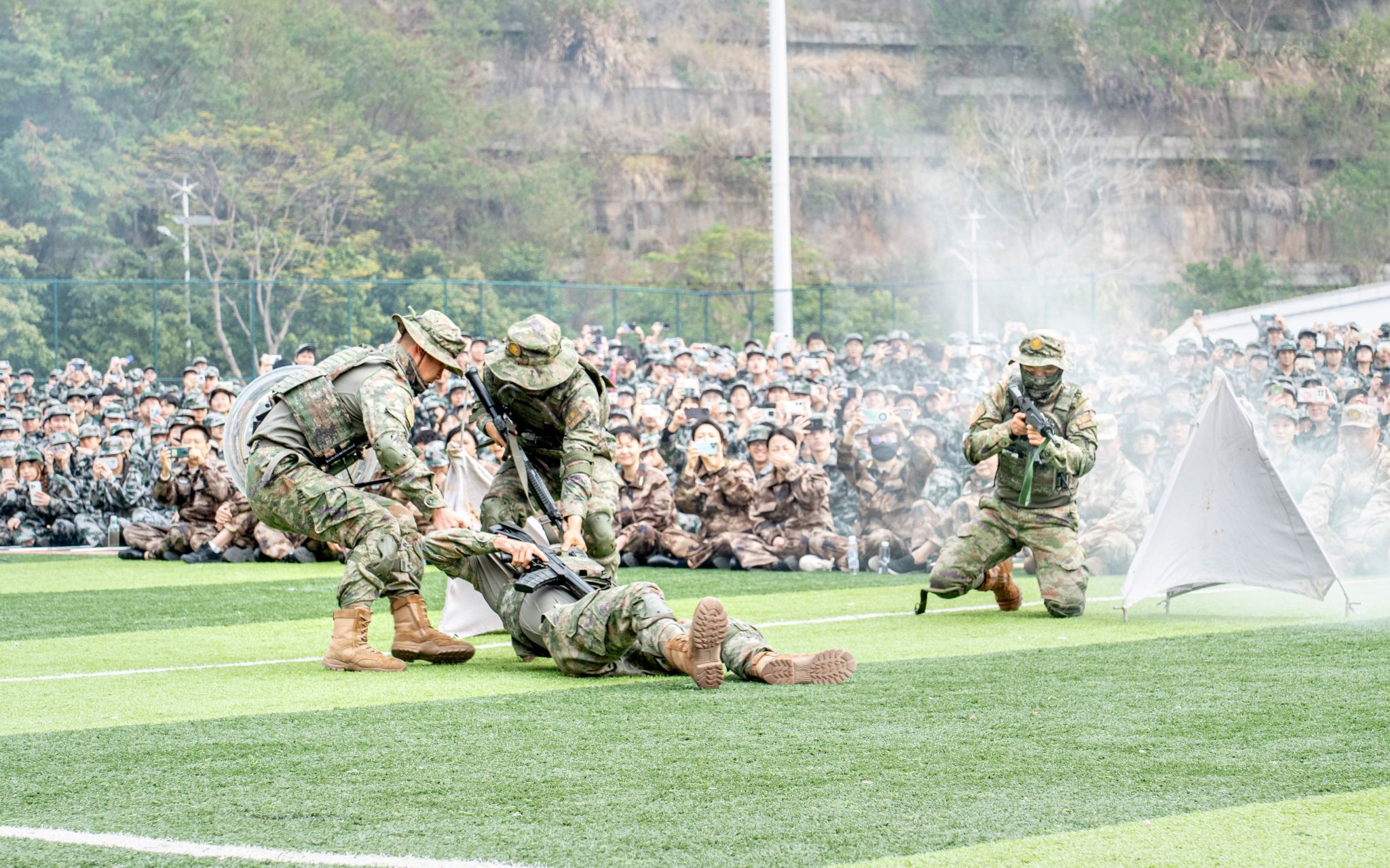 9368D4502795AE86B8229763BCA_F51F577E_809EF