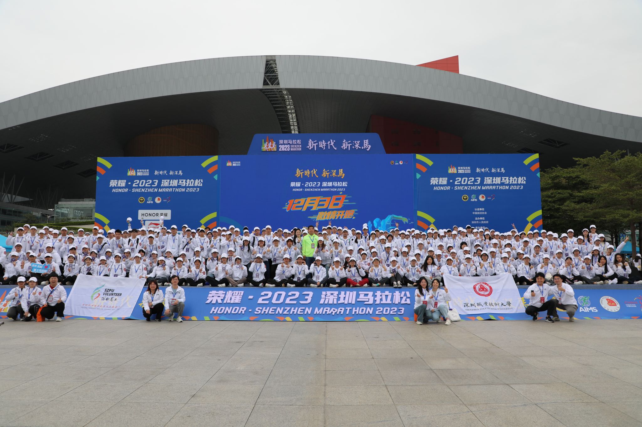 909C8E98EE63E49B9B4E0855E83_EF39E5C5_63DFC