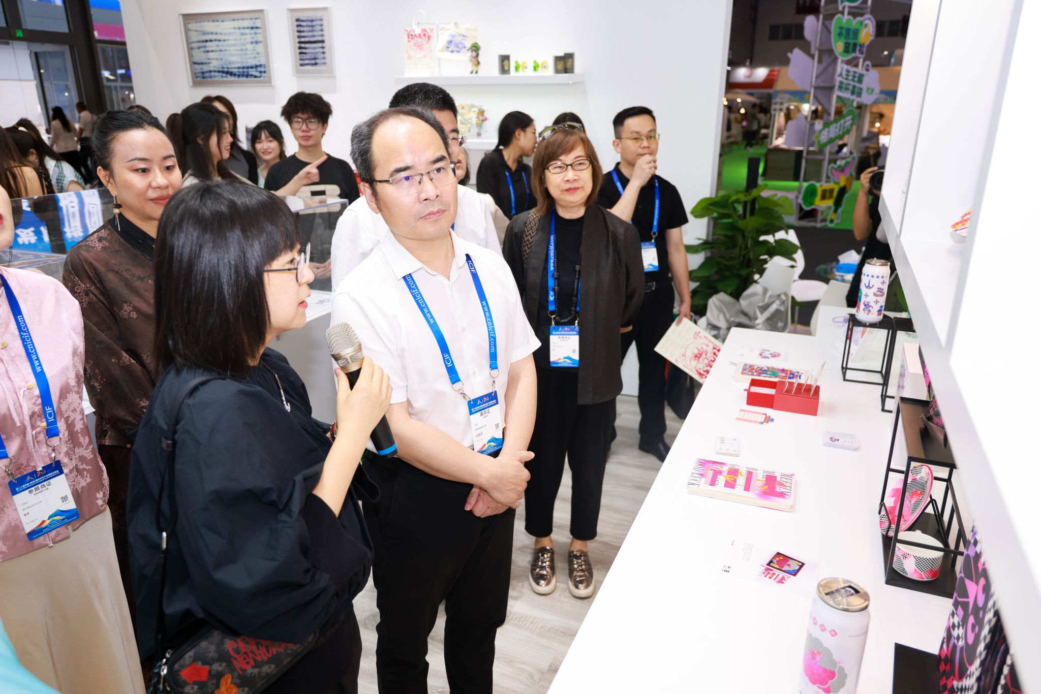 DE9CAD8AA45409744B00B23AF59_CBB103A1_4B99F