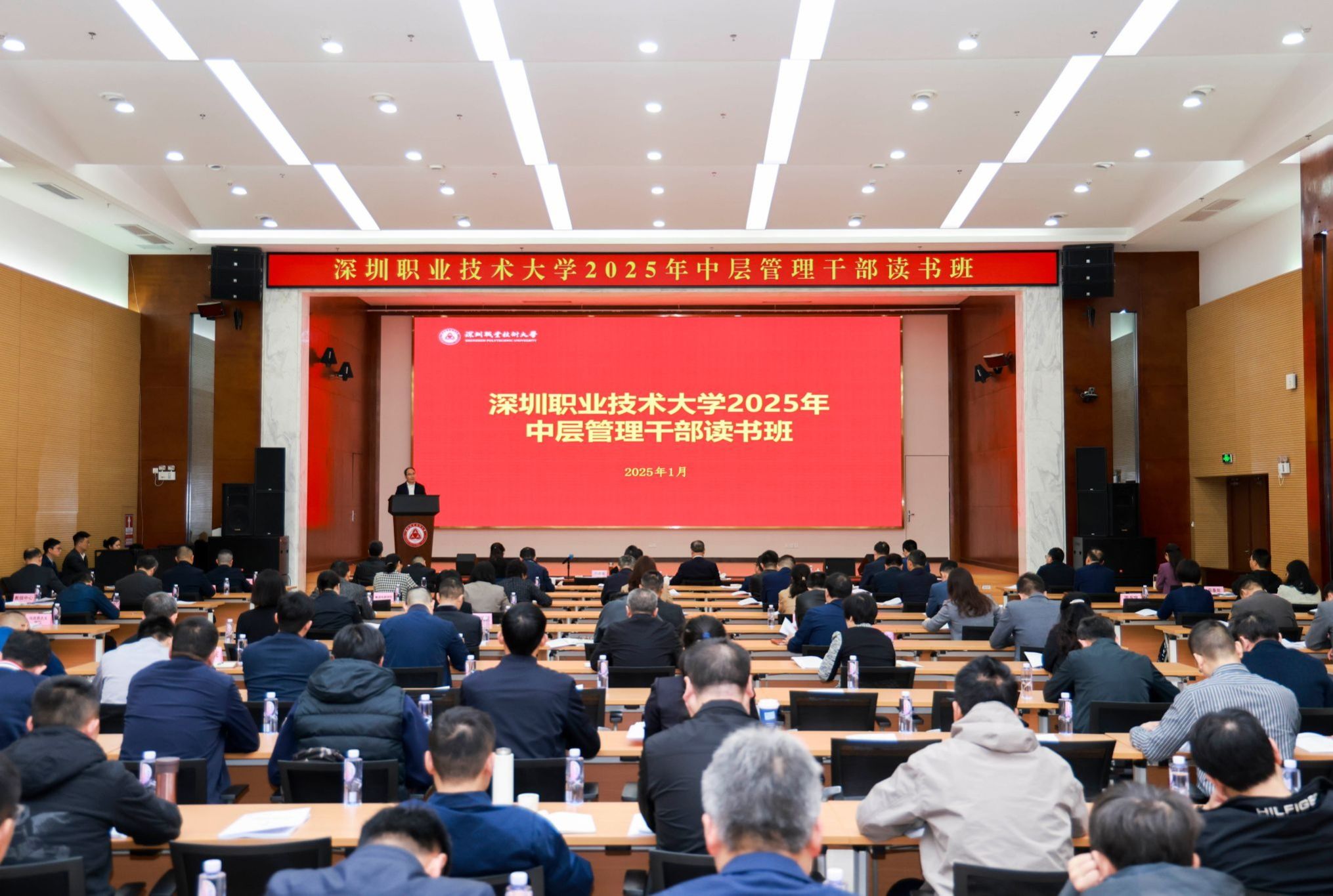 71B0AE1E6DBE716E8BE4F6A4358_59CAF67A_4B892