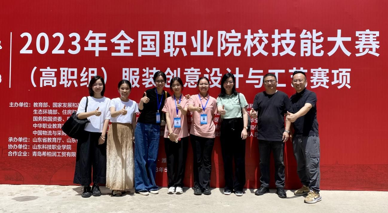 88F8157FE3ED0328B9A53CEE000_570E73E9_26609 14