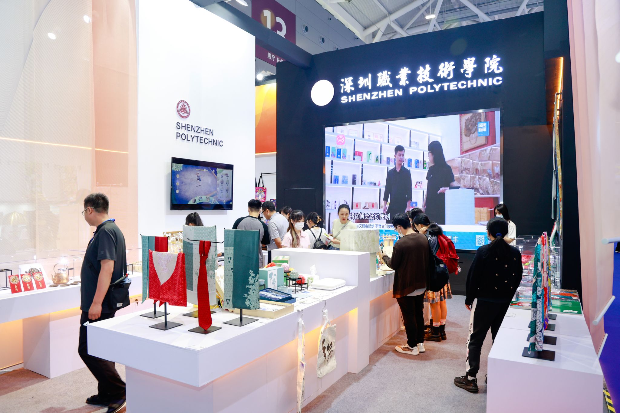 862AEA7CB84BD08ED3B7FFBF365_C500D692_5232F