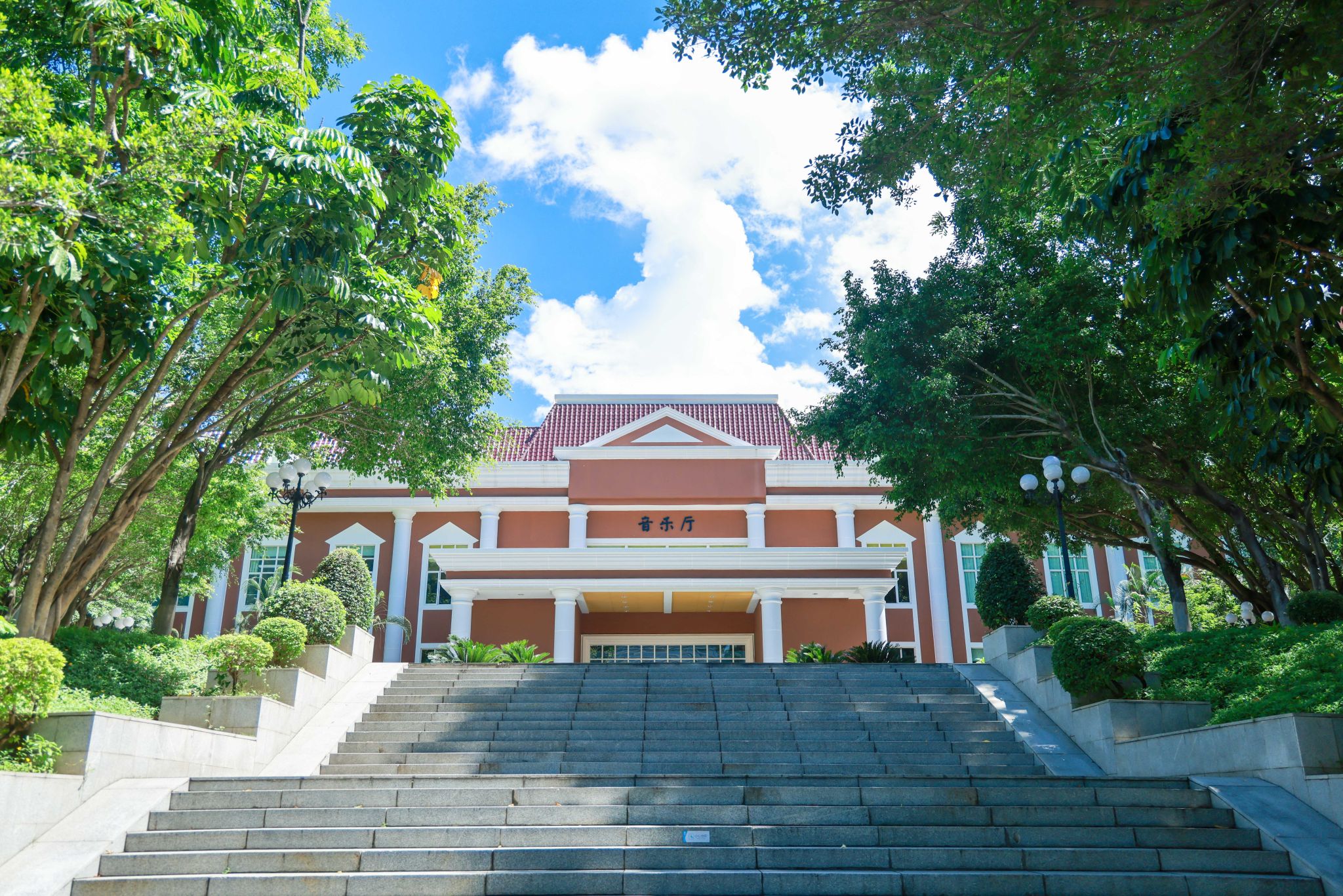 6229D3484D85180F1C68B4EE717_C57FA3F0_ABFED