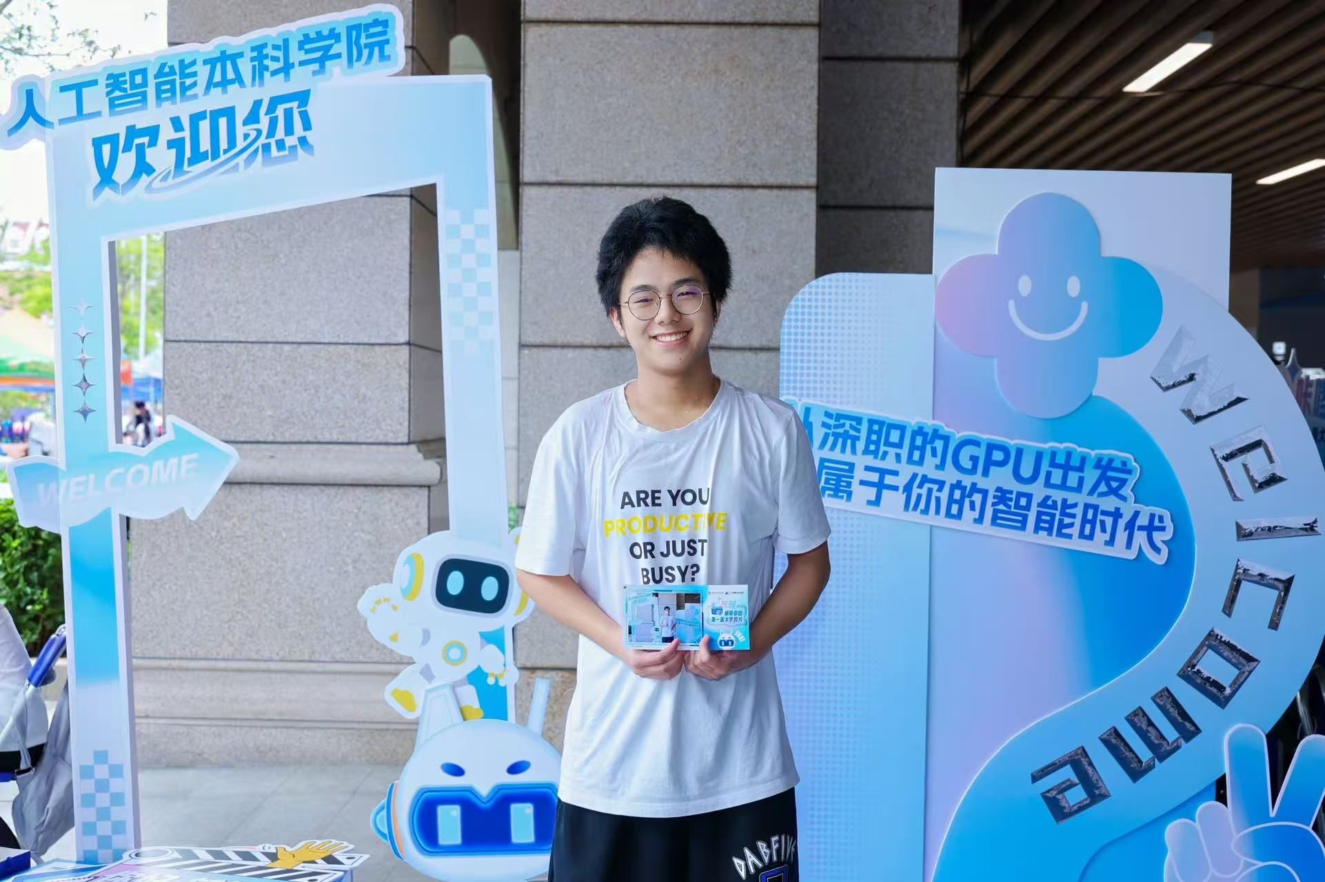 CB90FF9F1100E584D6A3090B0A7_44109B25_406FE