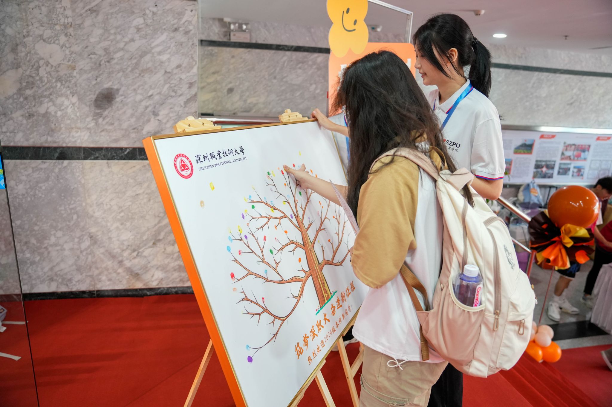 E573AB2BC1A628055D18ABB57A4_B19927FE_4AF71