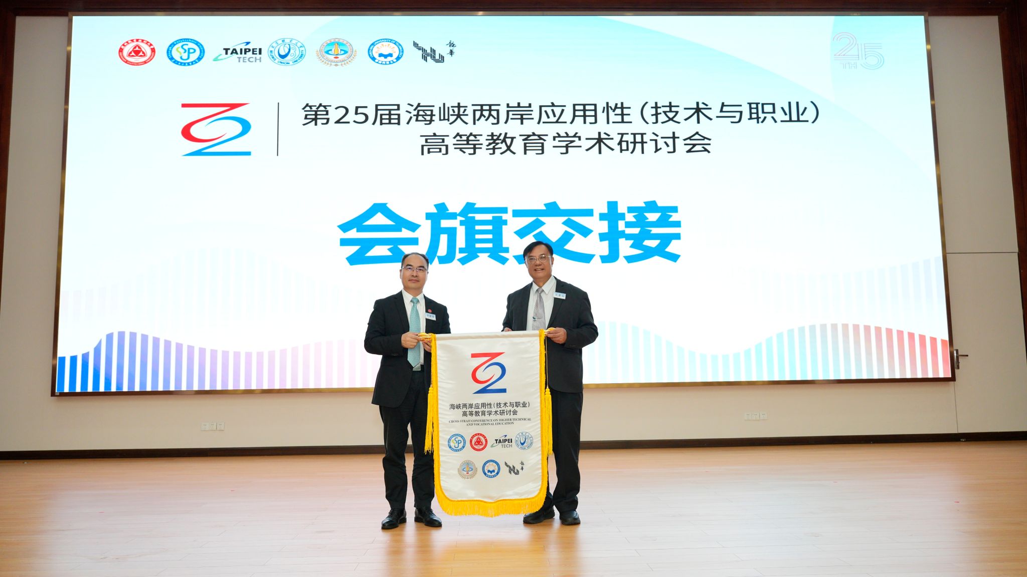 3F8FA043269513670620862E4A5_C2CF0EB2_33223 3F8FA043269513670620862E4A5_C2CF0EB2_33223