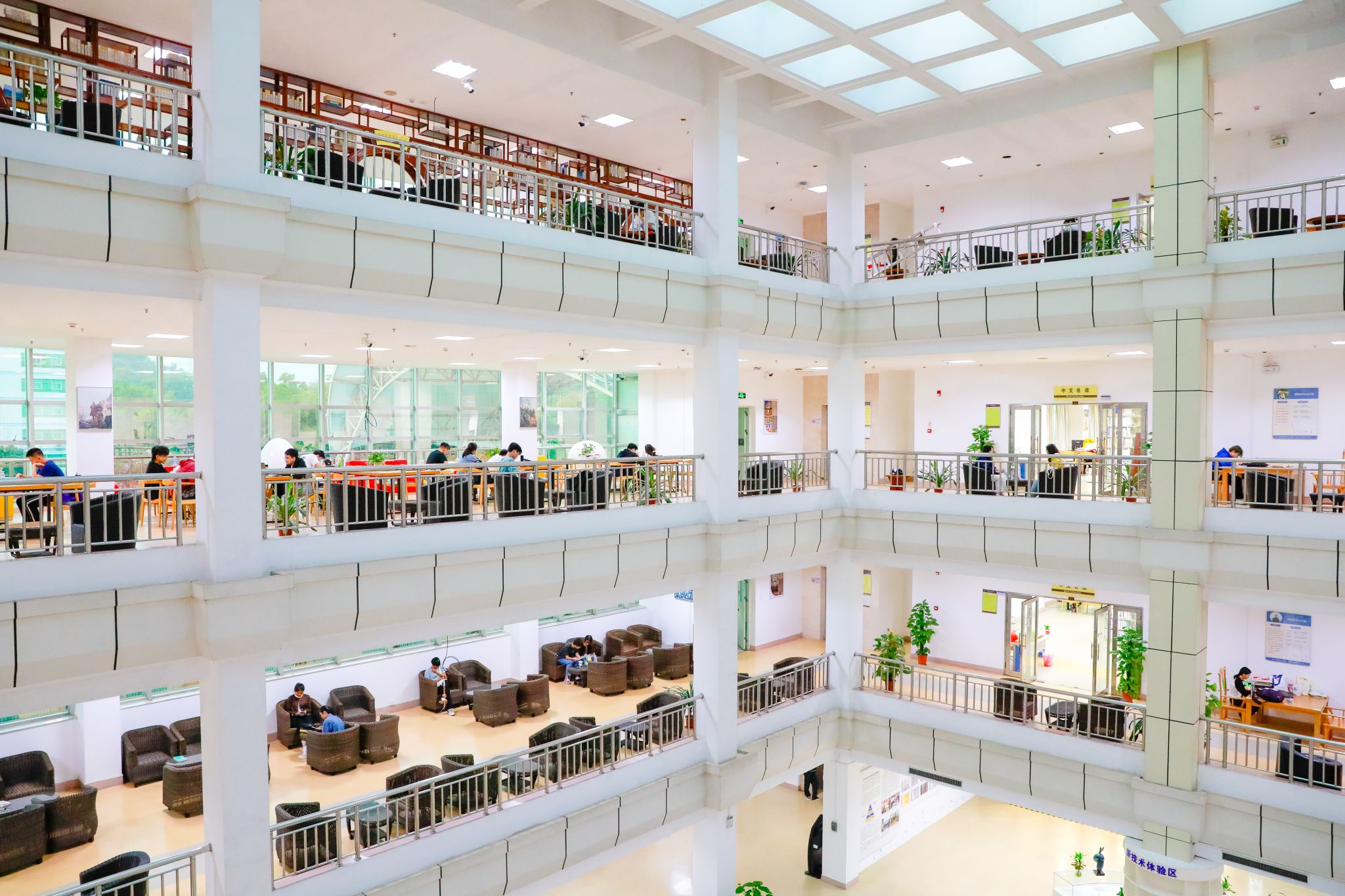 886B47550BDA549BEEA632BE522_7E9A0582_60B6F