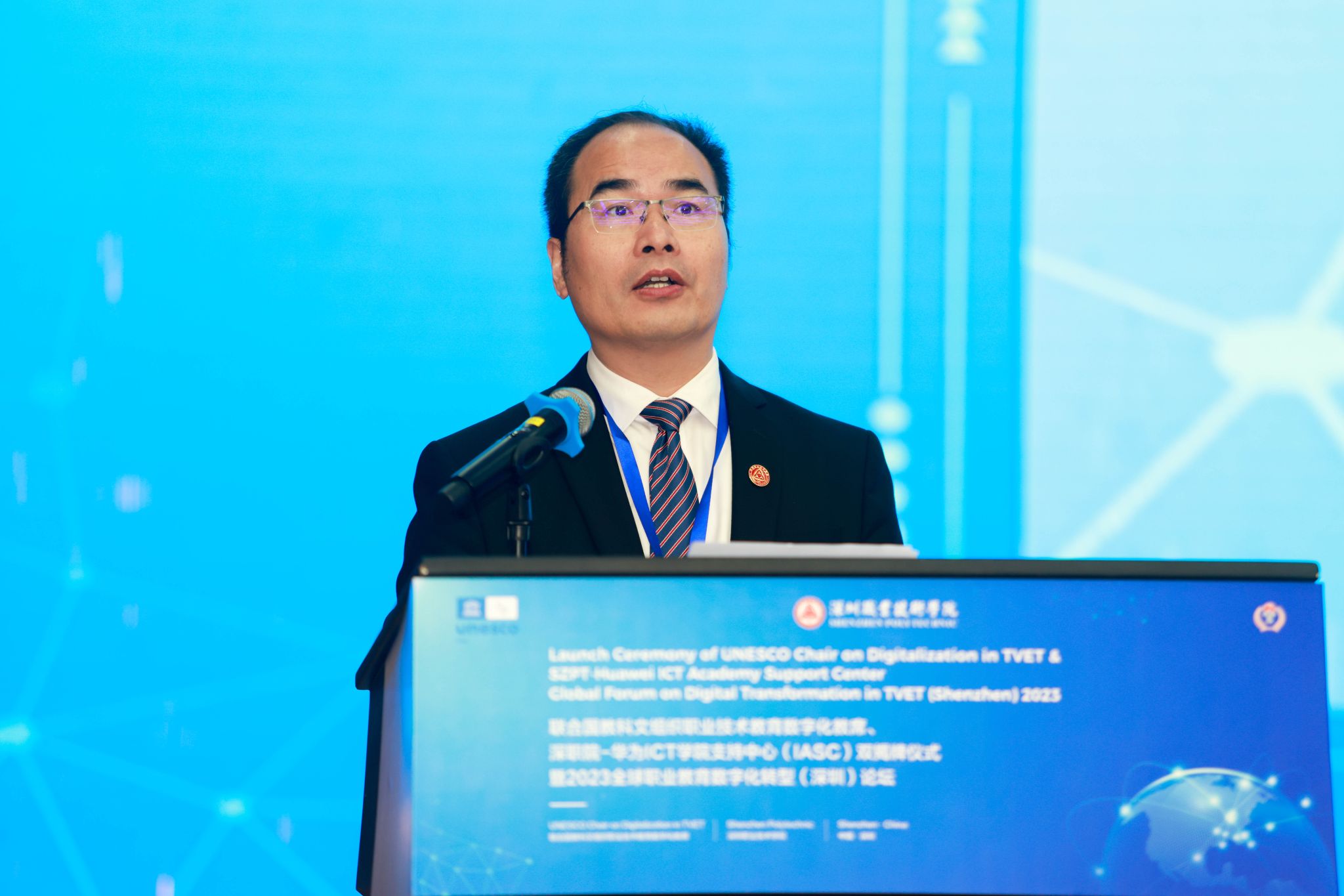 8547E38C2E55AB2817831DAC5F8_79D0C9AA_2FAD2