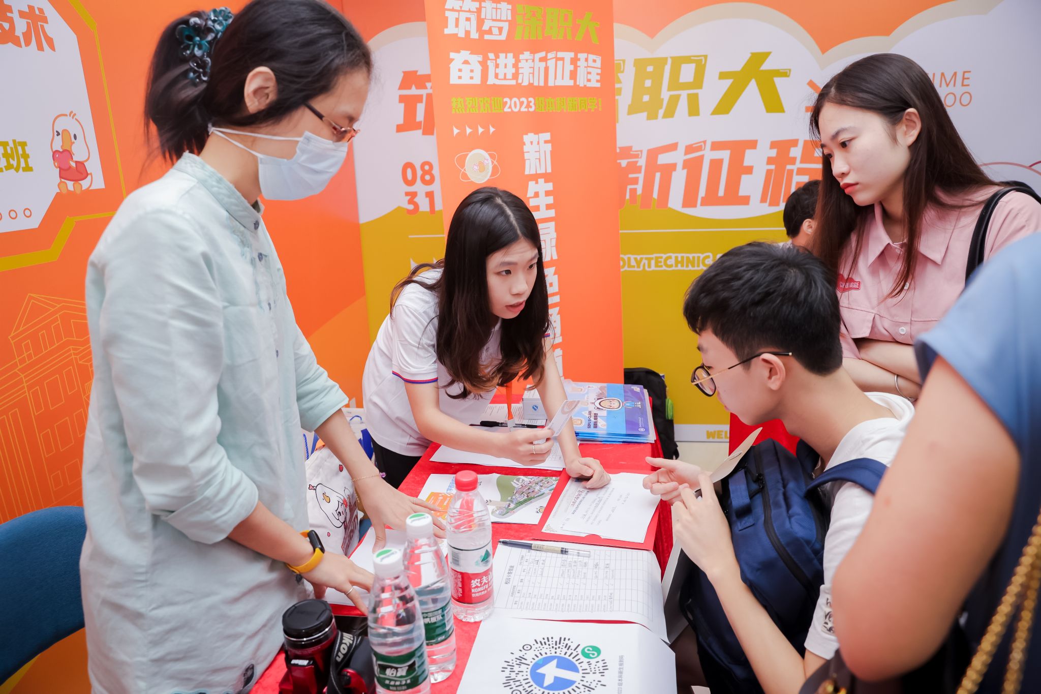 71CBD2AC5486CD40CFDFC8076F2_CC115930_4BD40