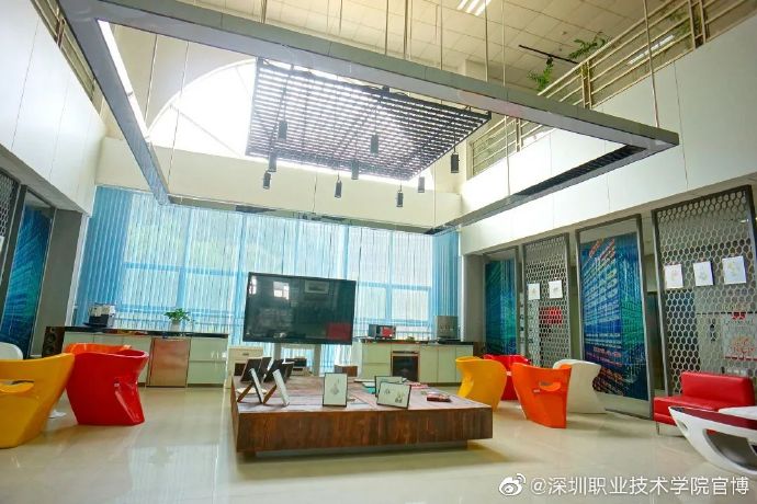 7A06CEBCBBCE579D8E3BC621906_1DC9BEE7_10F38