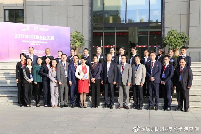 DD2CDE3DF08D0EB8A028089102A_E7B5AEF7_FE32