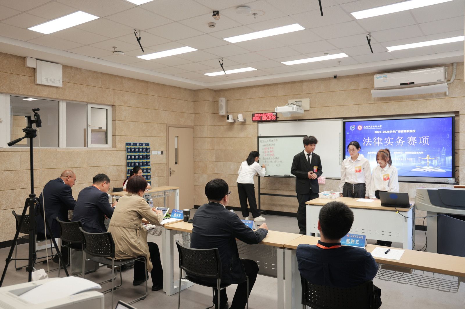 AA7E0673D9DD6D36F455EFEE8B2_6B47FF97_39DE1